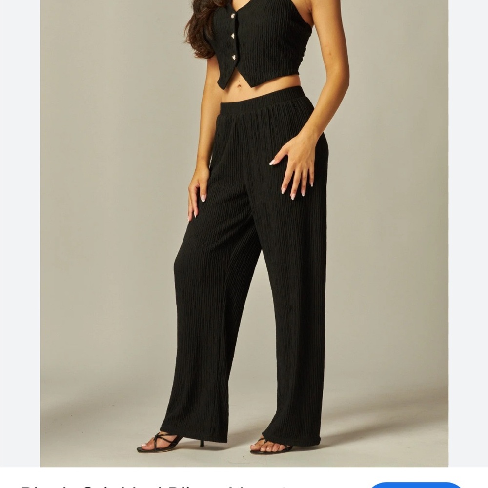 LOVEPOEM Crinkled Plisse Vest 2-Piece Set Size Medium